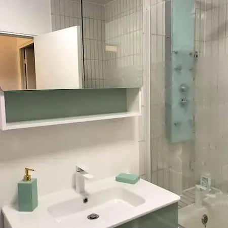 Nid De Reve, Vue Imprenable Sur Paris Et Terrasse 10M2 Apartment Exterior photo
